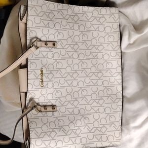 Calvin Klein New purse no tags